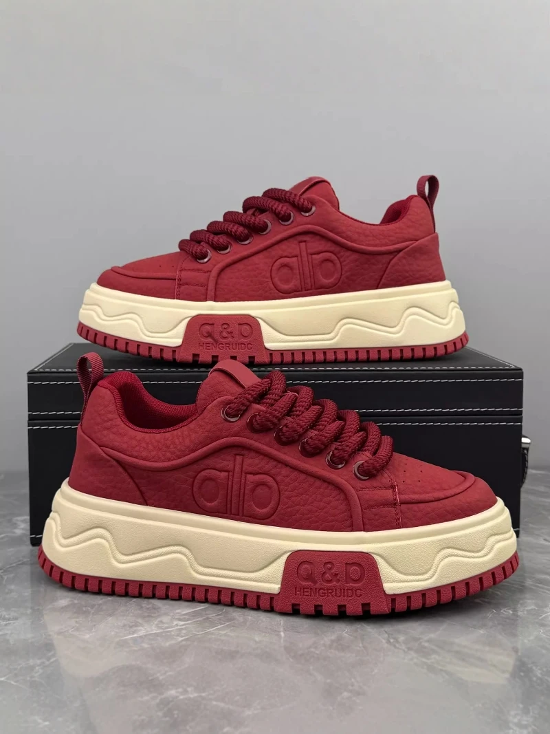 Lucky Year Men's Shoes Summer Youth Versatile Trendy High-End Thick Bottom Heightening Red Year Fashionable Shoes
Lucky Year Men's Shoes Summer Youth Versatile Trendy High-End Thick Bottom Heightening Red Year Fashionable Shoes