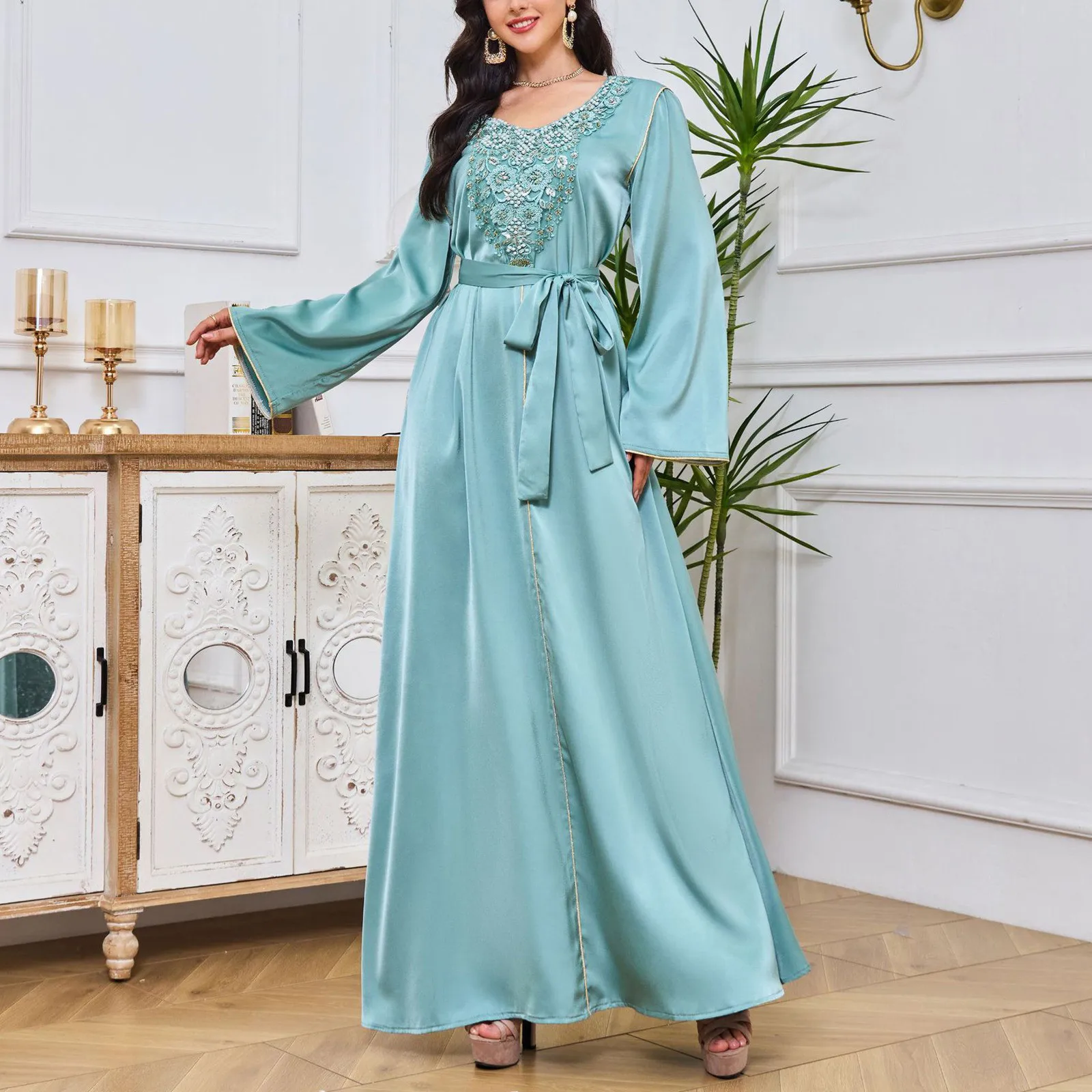 Eid Muslim Party Dress for Women Arab Beading Abaya Jalabiya Long Dresses Morocco Kaftan Vestidos Dubai Ramadan Gown Robe 2024
Eid Muslim Party Dress for Women Arab Beading Abaya Jalabiya Long Dresses Morocco Kaftan Vestidos Dubai Ramadan Gown Robe 2024