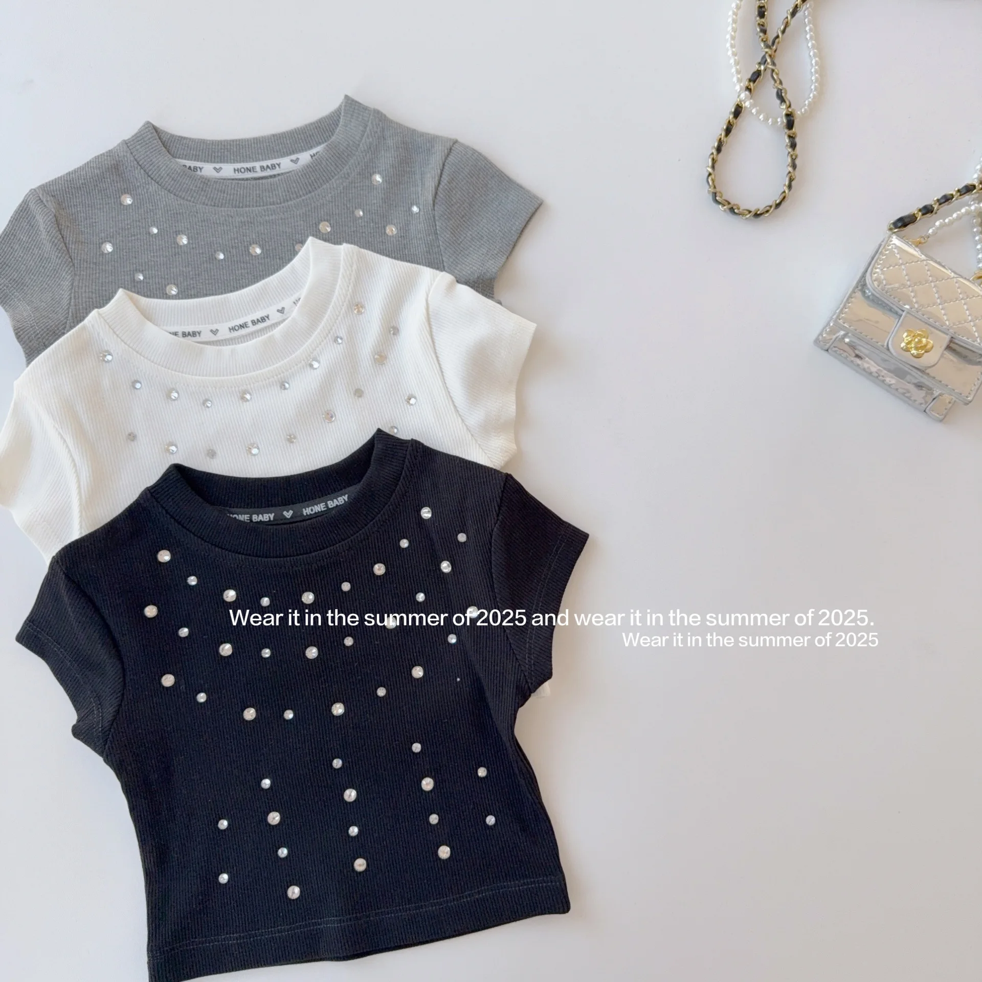 Girls T Shirt 2025 Summer New Childrens Wear Korean Style Baby Girl Fashion Bright Drill Slim Round Neck Short-sleeved T Shirt
Girls T Shirt 2025 Summer New Childrens Wear Korean Style Baby Girl Fashion Bright Drill Slim Round Neck Short-sleeved T Shirt