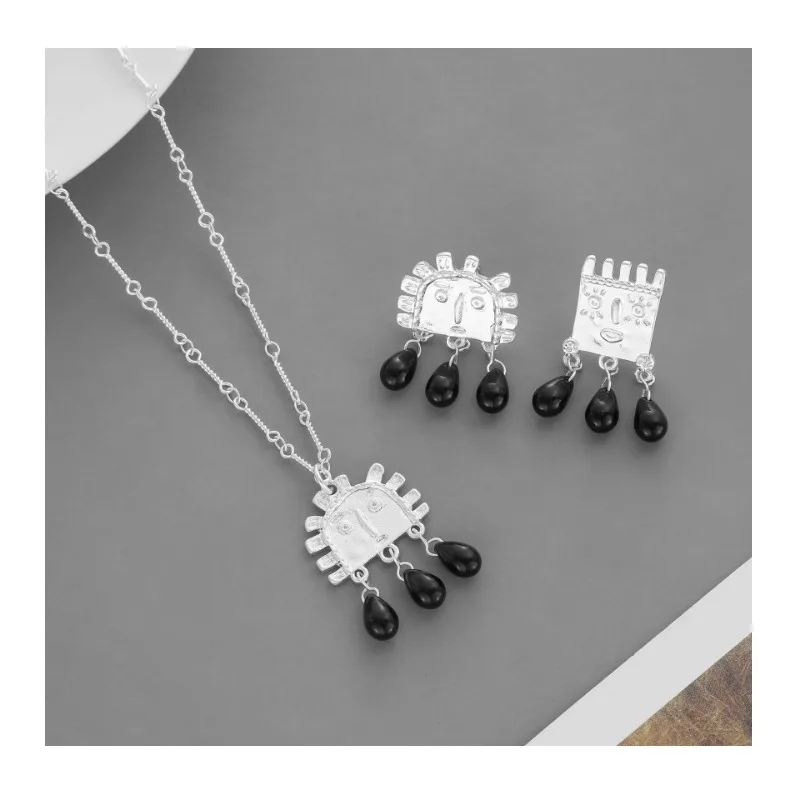 Year Totem Series Ancient Spirit Fine Necklace Early Spring Simple Temperament Priest Beaded Pendant Earrings Clavicle Chain
Year Totem Series Ancient Spirit Fine Necklace Early Spring Simple Temperament Priest Beaded Pendant Earrings Clavicle Chain