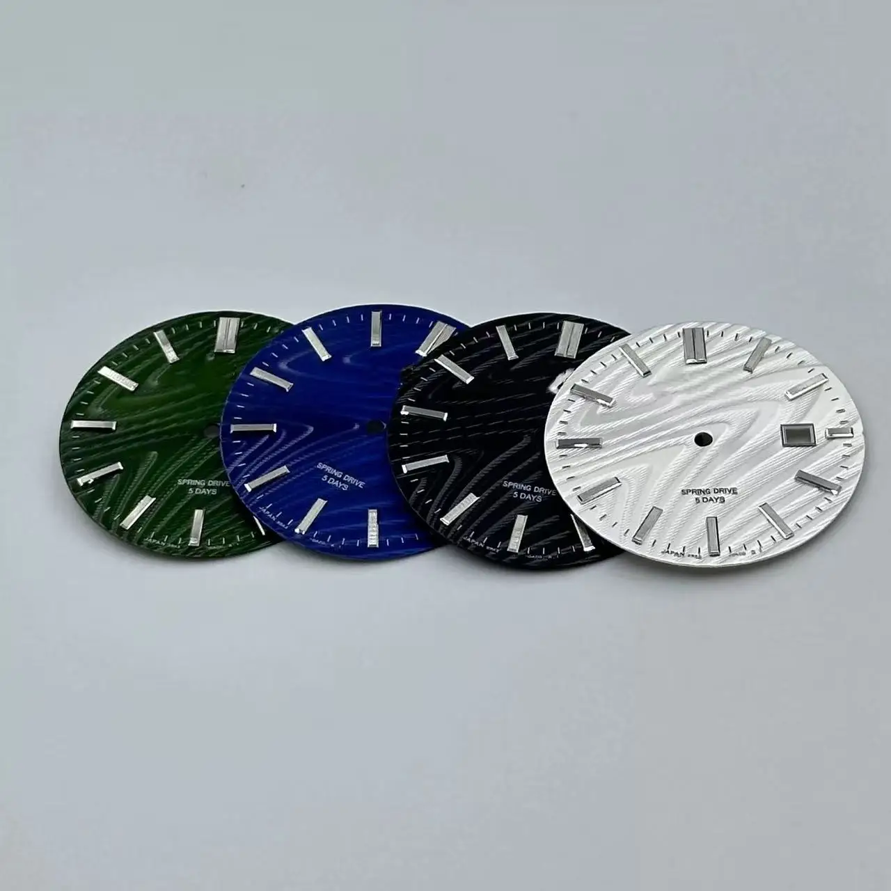 Новый циферблат механических часов с эмблемой GS, диаметр 35,5 мм, без функции подсветки, подходит для японского автоматического механизма NH35.
Новый циферблат механических часов с эмблемой GS, диаметр 35,5 мм, без функции подсветки, подходит для японского автоматического механизма NH35.