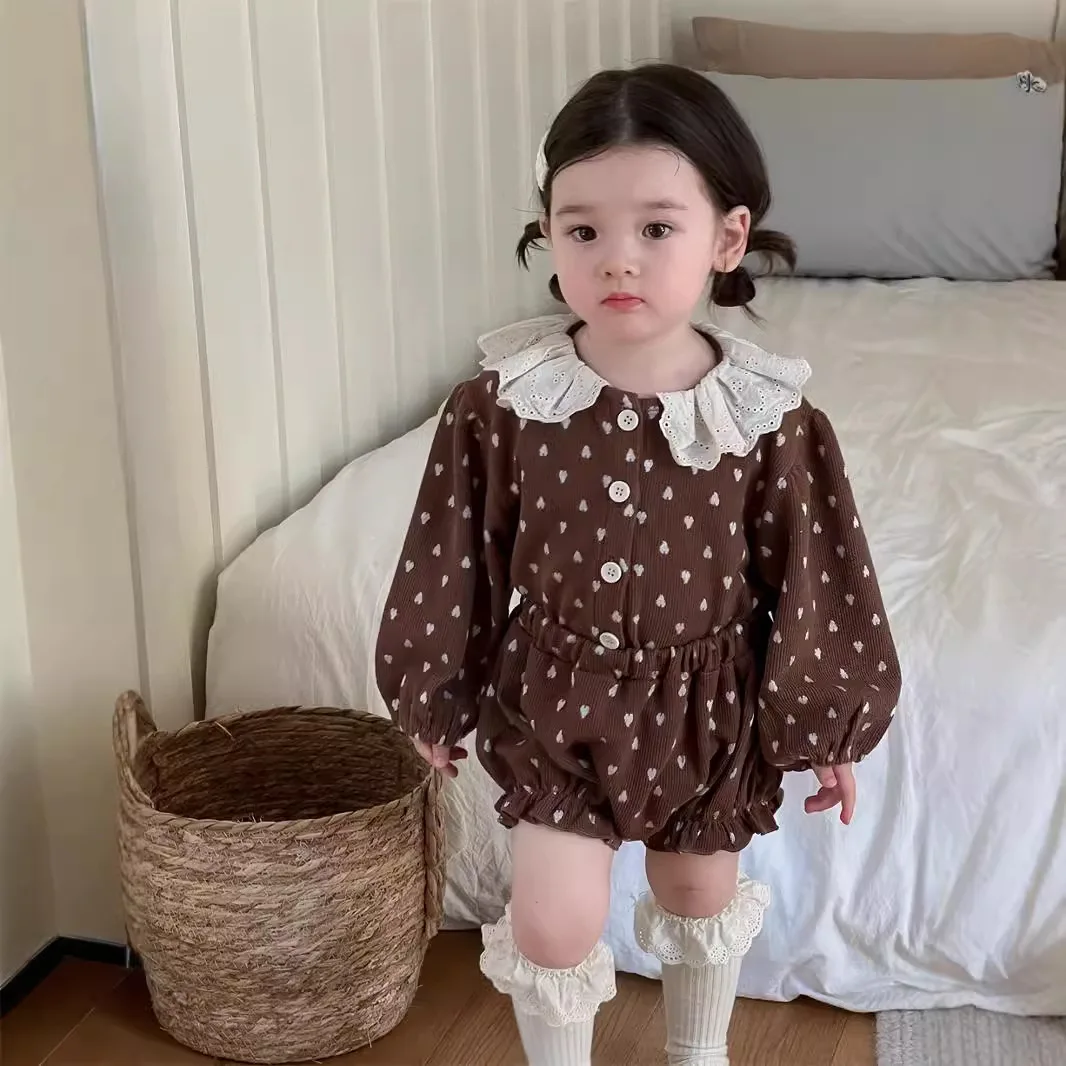 2024 Autumn Baby Girl Clothing Sets Infant Girls Lace Lapel Print Shirts And Shorts Toddler Girls Princess Two Piece Suit
2024 Autumn Baby Girl Clothing Sets Infant Girls Lace Lapel Print Shirts And Shorts Toddler Girls Princess Two Piece Suit