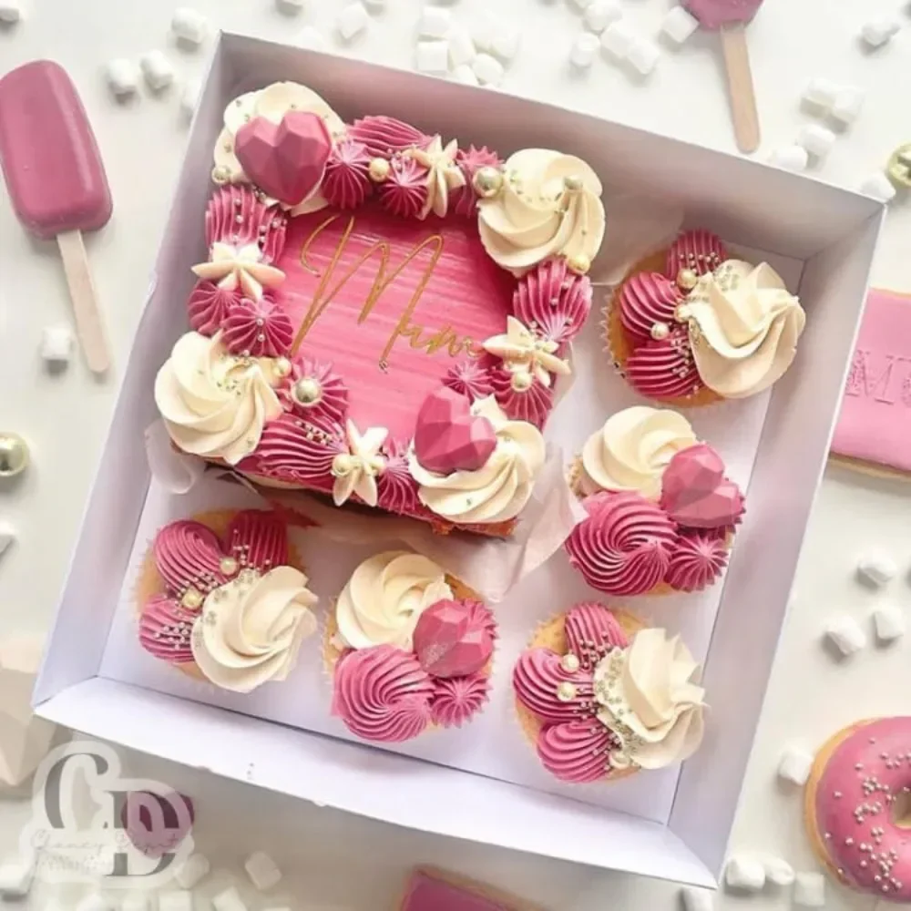 10 pack- Bento Box, Cupcake and cake box, 5 cupcake cavity space and 1 4-5in cake slot, cupcake cake baking supply box
10 pack- Bento Box, Cupcake and cake box, 5 cupcake cavity space and 1 4-5in cake slot, cupcake cake baking supply box