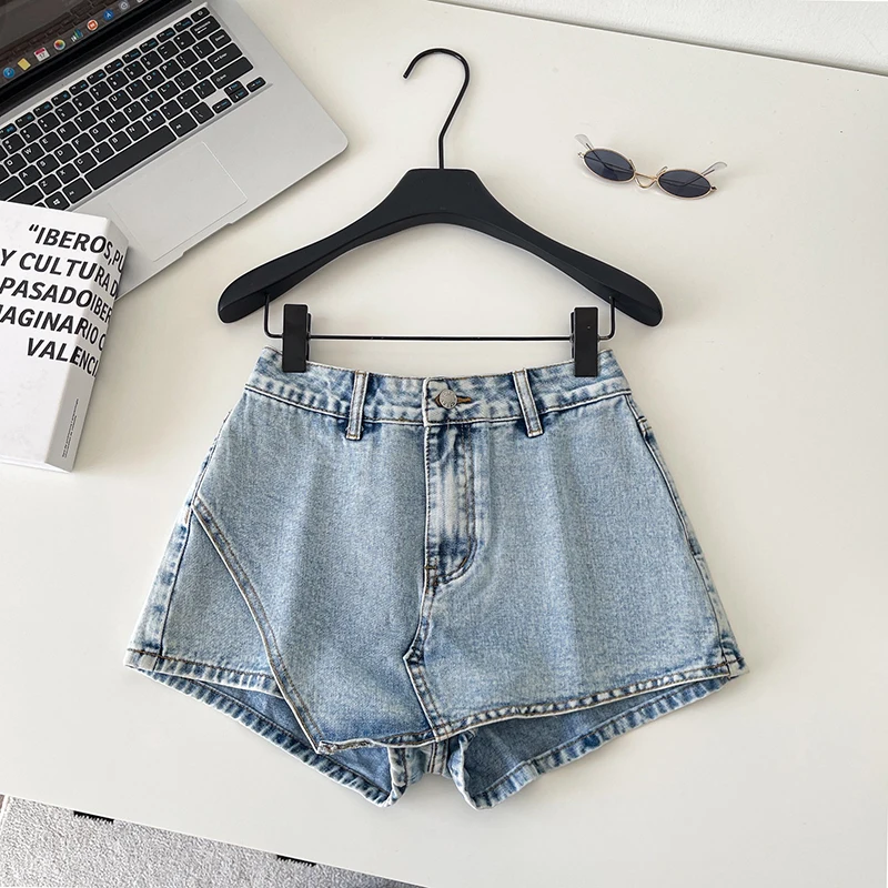 2026 summer new high waisted irregular denim shorts women's casual loose versatile slimming design sense trendy shorts
2026 summer new high waisted irregular denim shorts women's casual loose versatile slimming design sense trendy shorts