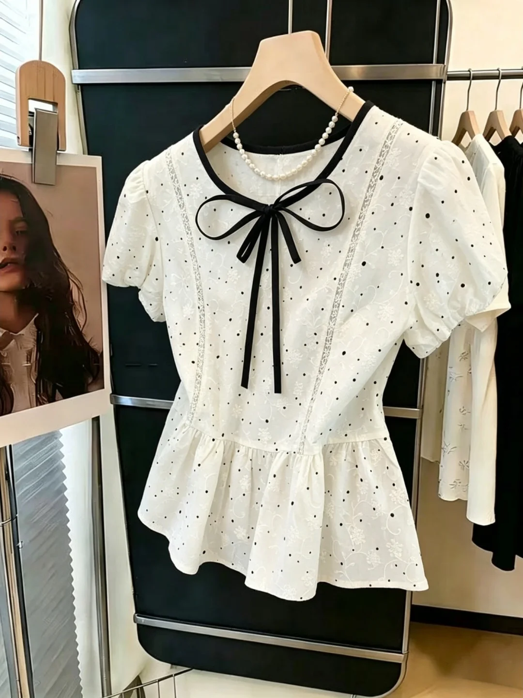 Summer New Polka Dot Bubble Sleeve Shirt Women's Loose Top Knot Tie Doll Shirt Gentle Wave Dot Pattern round Neck S...
Summer New Polka Dot Bubble Sleeve Shirt Women's Loose Top Knot Tie Doll Shirt Gentle Wave Dot Pattern round Neck S...