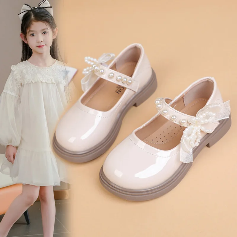 Trendy Girls Patent Leather Shoes Student Host Dress Shiny Leather Shoes Children Party Dress Flats Non-Slip Versatile Kid Shoes
Trendy Girls Patent Leather Shoes Student Host Dress Shiny Leather Shoes Children Party Dress Flats Non-Slip Versatile Kid Shoes
