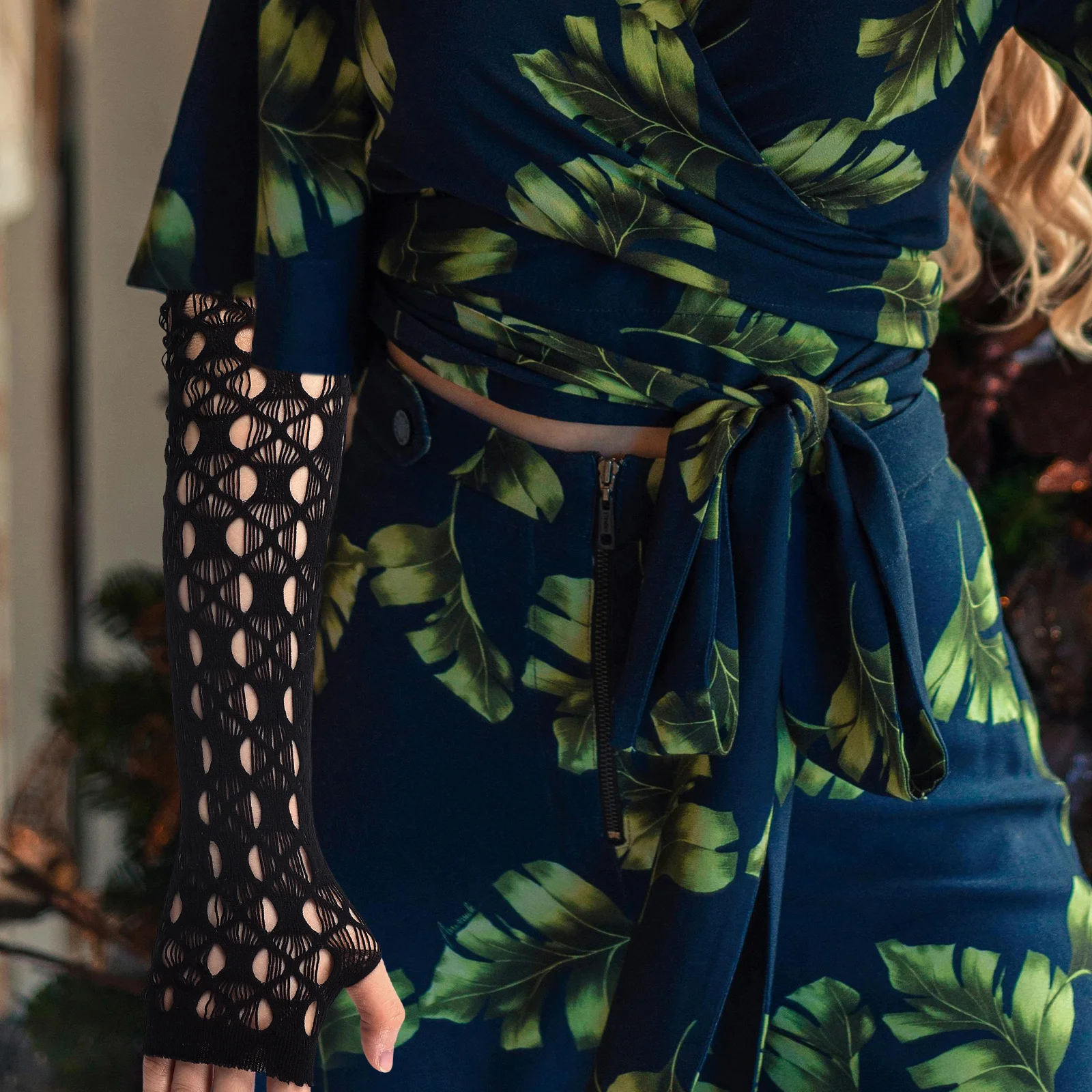 1Pair Party Gloves Hollow Fingerless Long Gloves for Women Cosplay Elegant Soft Breathable Fashion Accessories
1Pair Party Gloves Hollow Fingerless Long Gloves for Women Cosplay Elegant Soft Breathable Fashion Accessories