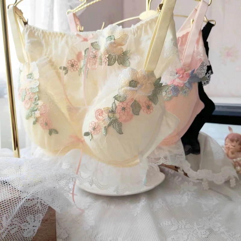 Japanese Kawaii Style Sweet Flower Girls Push Up Bra Set Sexy Lace Embroidered Cute Lingerie Suit 32 34 36 38 40 A B C D E F bh
Japanese Kawaii Style Sweet Flower Girls Push Up Bra Set Sexy Lace Embroidered Cute Lingerie Suit 32 34 36 38 40 A B C D E F bh
