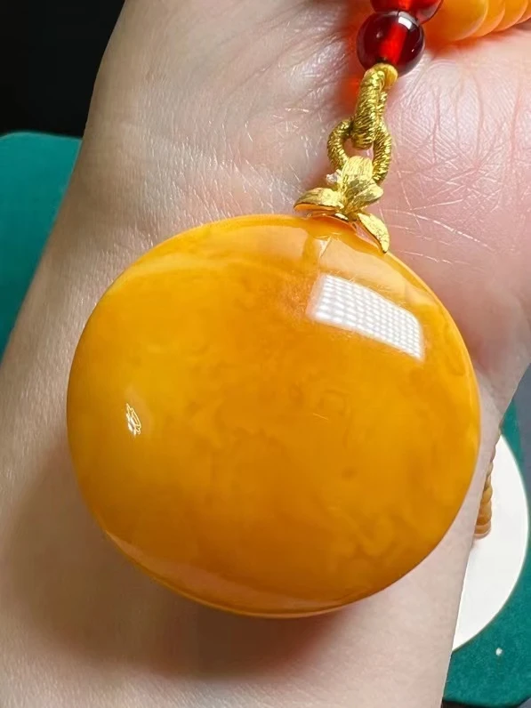 Natural Yellow Amber Round Pendant Yellow Amber Women Men 34*12mm Jewelry Reiki Stone Burma AAAAAAA
Natural Yellow Amber Round Pendant Yellow Amber Women Men 34*12mm Jewelry Reiki Stone Burma AAAAAAA