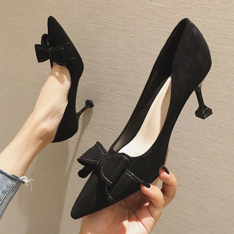 Bow pointy single shoe small size girl cute sexy high heels women stiletto heels
Bow pointy single shoe small size girl cute sexy high heels women stiletto heels