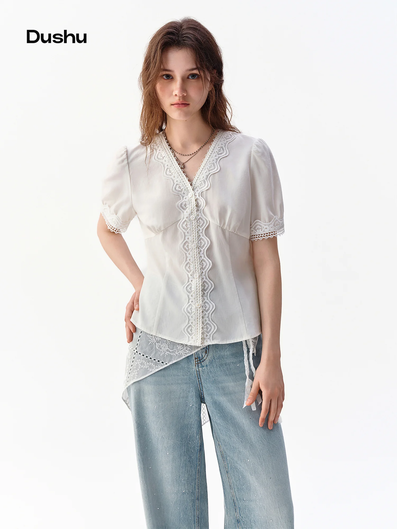 DUSHU Women‘s ’2026 Autumn New Arrival French Style Lyocell Linen Blend Lace Blouse Cupro V-Neck Top Shirt Short Sleeves Tops
DUSHU Women‘s ’2026 Autumn New Arrival French Style Lyocell Linen Blend Lace Blouse Cupro V-Neck Top Shirt Short Sleeves Tops