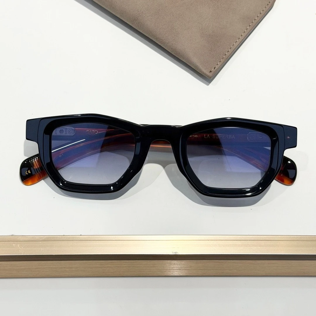 LA SUPERBA 2026 New Square Acetate Retro Sunglasses Designer Handcrafted Luxury Classic Unisex Eyewear
LA SUPERBA 2026 New Square Acetate Retro Sunglasses Designer Handcrafted Luxury Classic Unisex Eyewear