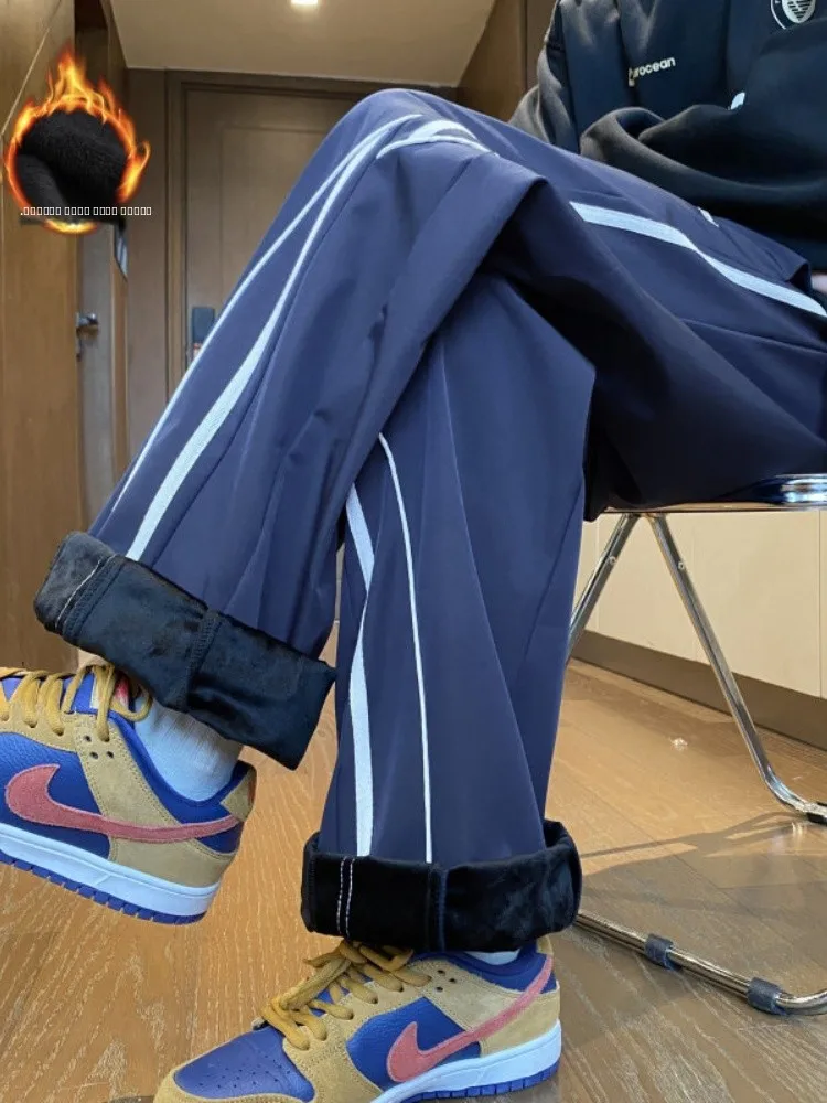 Мужские зимние утепленные водонепроницаемые ветрозащитные брюки для активного отдыха с флисовой подкладкой, повседневные прямые брюки с полосатыми вставками
Мужские зимние утепленные водонепроницаемые ветрозащитные брюки для активного отдыха с флисовой подкладкой, повседневные прямые брюки с полосатыми вставками