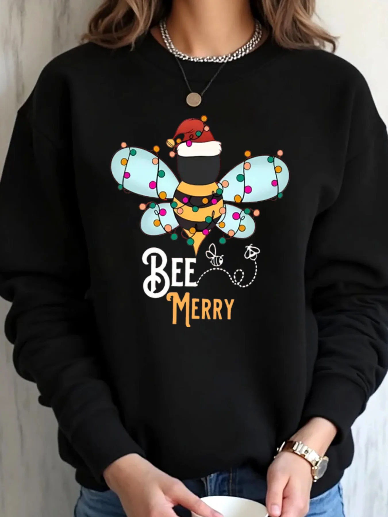 Женская толстовка большого размера с рождественским принтом в виде пчелы, уличная одежда
Женская толстовка большого размера с рождественским принтом в виде пчелы, уличная одежда