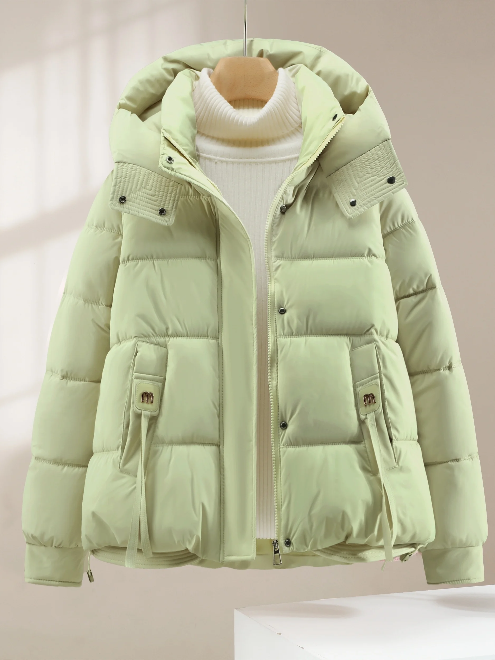 Новая зимняя женская пуховая хлопковая куртка Thiened Faion, простая теплая верхняя одежда с маленьким хлебом, модная корейская свободная посадка
Новая зимняя женская пуховая хлопковая куртка Thiened Faion, простая теплая верхняя одежда с маленьким хлебом, модная корейская свободная посадка