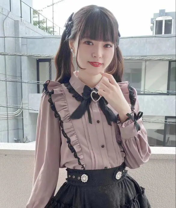 Japanese Style Slim Fit Shirt Doll Collar Knot High Waist Lace Heart Patterned Trim Shirt Women's Long Sleeve Blouse
Japanese Style Slim Fit Shirt Doll Collar Knot High Waist Lace Heart Patterned Trim Shirt Women's Long Sleeve Blouse