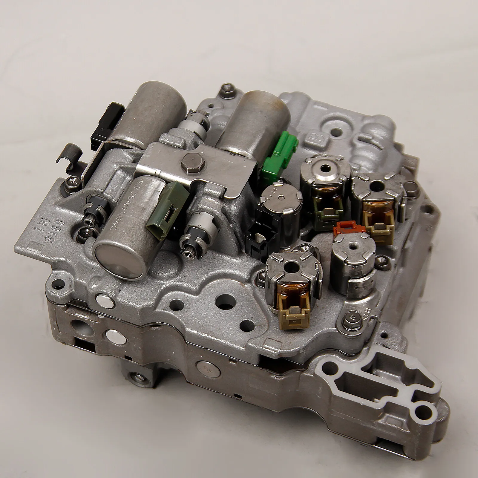 Новый корпус клапана коробки передач подходит для Nissan Maxima Altima Volvo AW55-50SN 2004-2007 гг.
Новый корпус клапана коробки передач подходит для Nissan Maxima Altima Volvo AW55-50SN 2004-2007 гг.