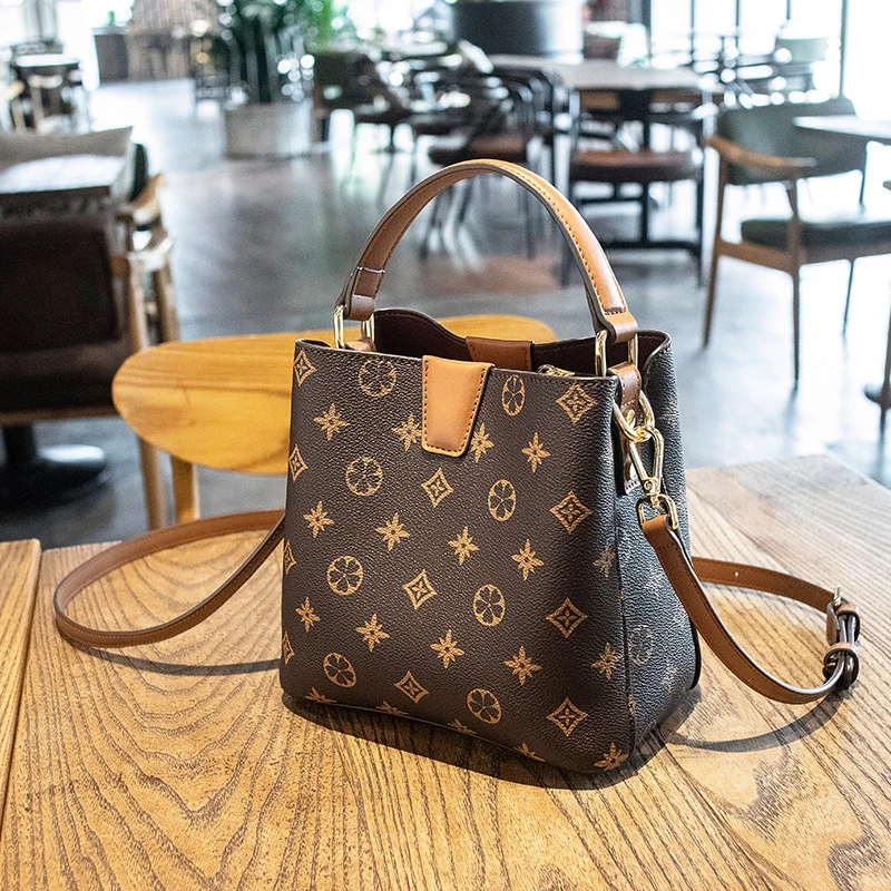 Women's Bag New 2026 Korean-style bucket bag, crossbody bag, popular bag this year, influencer live-streaming model
Women's Bag New 2026 Korean-style bucket bag, crossbody bag, popular bag this year, influencer live-streaming model