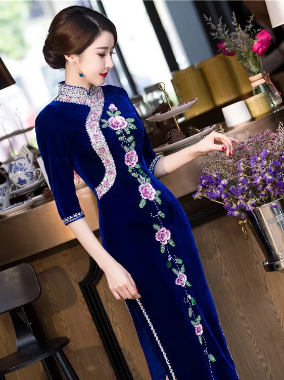 Ele Long Velvet Qipao Dr Sparkling Sequins Slimming Mommy Performance ow Off-Faionable Retro Sle ort Sve Fl...
Ele Long Velvet Qipao Dr Sparkling Sequins Slimming Mommy Performance ow Off-Faionable Retro Sle ort Sve Fl...