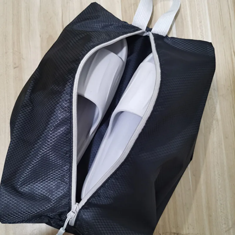 1pcs Shoes packing cubes Black Color with Handle Packing cube Accessory small items socks underwear
1pcs Shoes packing cubes Black Color with Handle Packing cube Accessory small items socks underwear