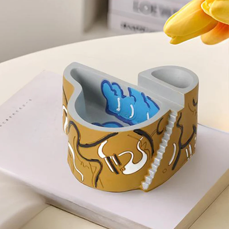 Graffiti Ashtray Aesthet Creative Artistic Resin Decoration for Living Room Bedroom Study Craft Tabletop Ornament Graffiti Art
Graffiti Ashtray Aesthet Creative Artistic Resin Decoration for Living Room Bedroom Study Craft Tabletop Ornament Graffiti Art