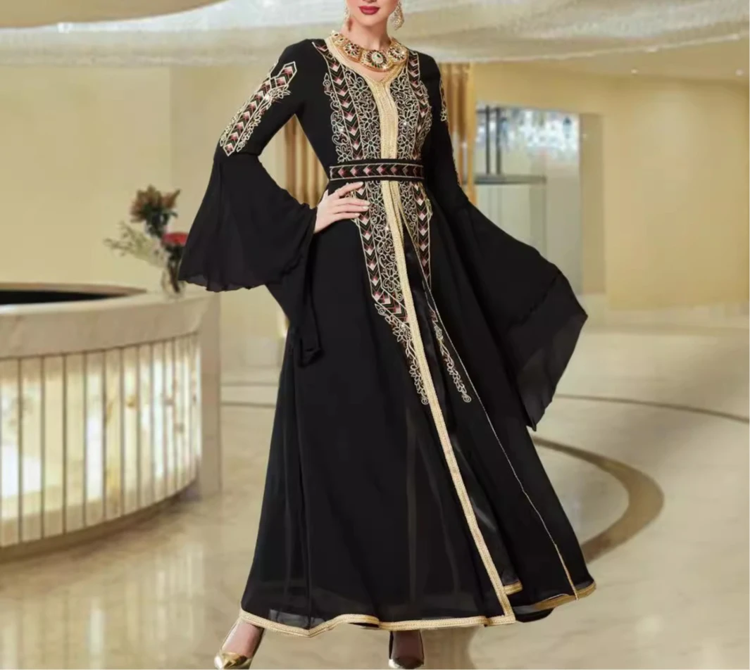 Dubai Party Robe, Black Chiffon Splicing Long Dress, Heavy Embroidery, Horn Sleeve, Islamic Ramadan, Arab,Luxury Fashion
Dubai Party Robe, Black Chiffon Splicing Long Dress, Heavy Embroidery, Horn Sleeve, Islamic Ramadan, Arab,Luxury Fashion
