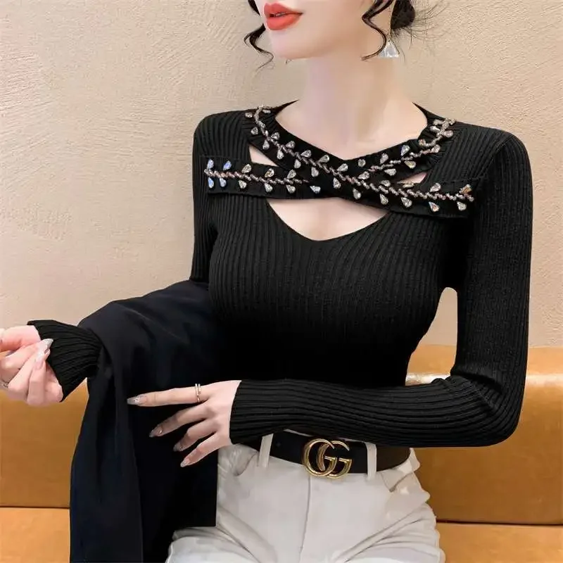 Korean Autumn Winter Sweaters Women O-Neck Embroidered Flares Hollow Out Chic Long Sleeve Loose Pullovers Knitted Tops Z182
Korean Autumn Winter Sweaters Women O-Neck Embroidered Flares Hollow Out Chic Long Sleeve Loose Pullovers Knitted Tops Z182