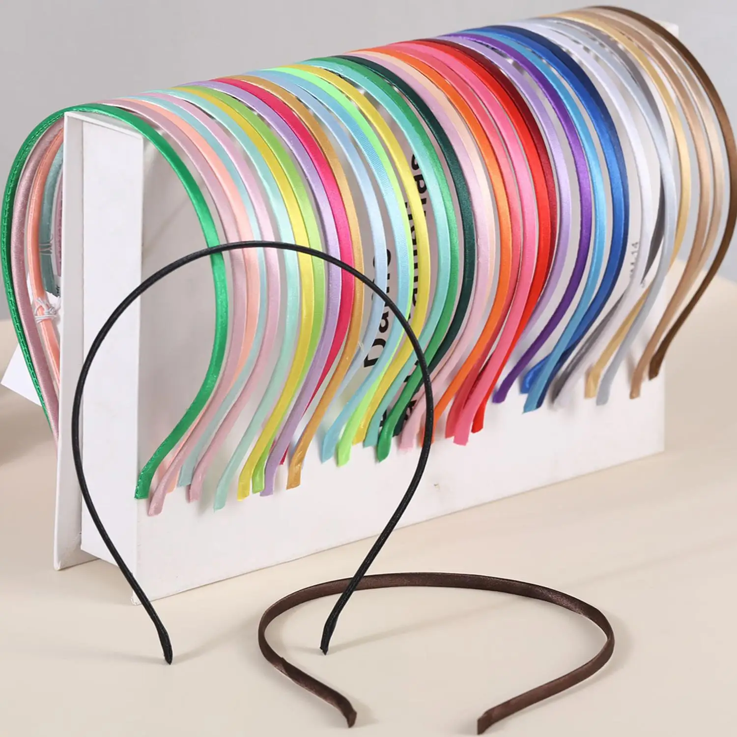 Women Simple Headband Colorful Non-slip Elastic Hairbands Outdoor Hair Hoop Bands Headwear Fashion Girls Hair Accessories
Women Simple Headband Colorful Non-slip Elastic Hairbands Outdoor Hair Hoop Bands Headwear Fashion Girls Hair Accessories