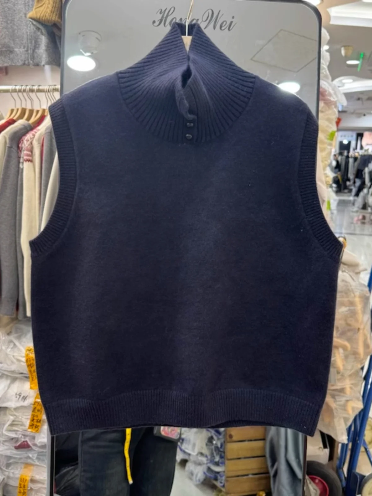 Loose Large Size 300 Pou High Collar Svel Knitted Wool Sweater Vest for Men And Women Spring Autumn Slimming Effect
Loose Large Size 300 Pou High Collar Svel Knitted Wool Sweater Vest for Men And Women Spring Autumn Slimming Effect
