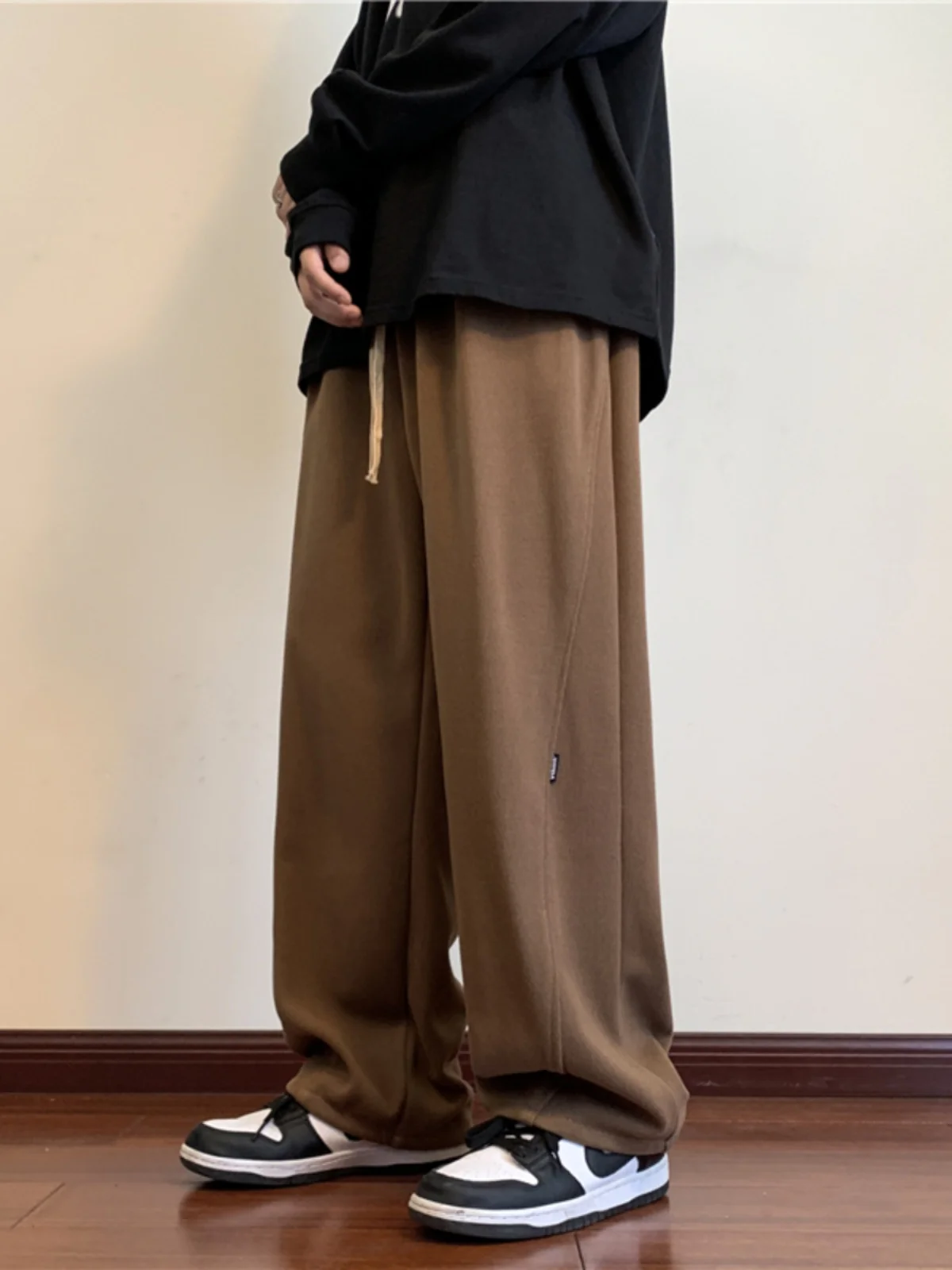 American Retro Coffee Color Pants Autumn Sle Men's Casual Long Pants Japanese Vintage Heavyweight Sweatpants Straight Leg
American Retro Coffee Color Pants Autumn Sle Men's Casual Long Pants Japanese Vintage Heavyweight Sweatpants Straight Leg