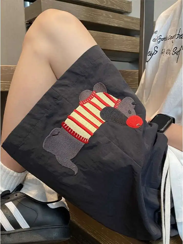 Свободные повседневные брюки-шорты с высокой талией и прямым кроем, 5 дюймов, для мужчин и женщин, летние, быстросохнущие, с принтом таксы
Свободные повседневные брюки-шорты с высокой талией и прямым кроем, 5 дюймов, для мужчин и женщин, летние, быстросохнущие, с принтом таксы