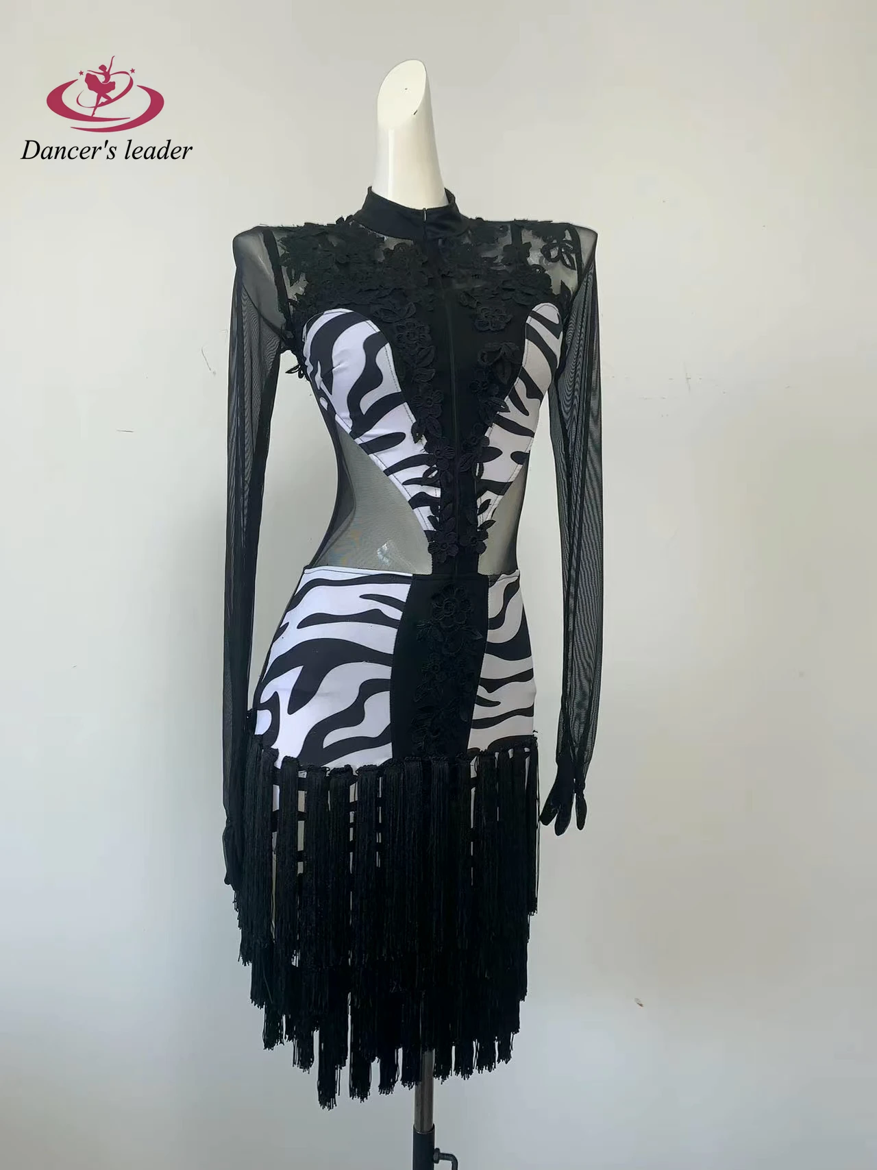 Latin Dance Costume For Women, Adults, Children, High-End Customized Mesh Splicing Leopard Print Samba Performance Dress
Latin Dance Costume For Women, Adults, Children, High-End Customized Mesh Splicing Leopard Print Samba Performance Dress