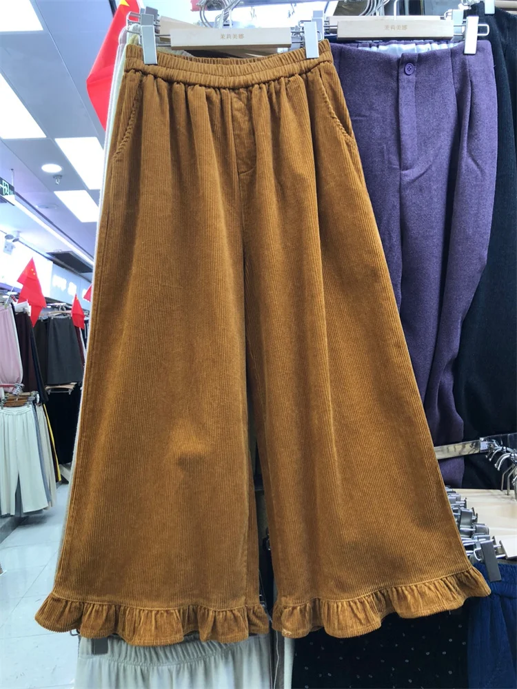 plus Size Women's Corduroy Flared Pants Autumn Winter Loose Fleece Lined Casual High Waist Wide Leg Trousers Korean Style
plus Size Women's Corduroy Flared Pants Autumn Winter Loose Fleece Lined Casual High Waist Wide Leg Trousers Korean Style