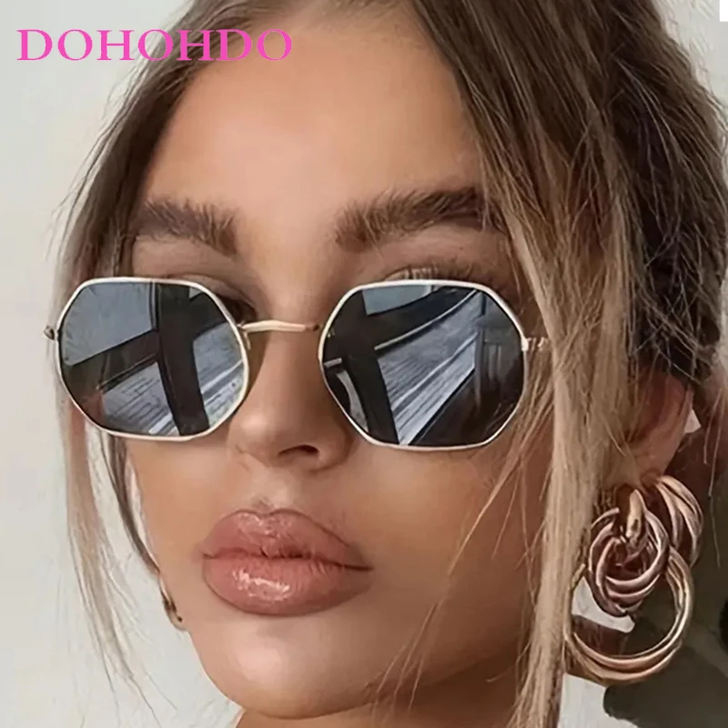 Vintage Metal Polygonal Women's Sunglasses Luxury Designer Small Frame Sunglass Men Outdoor Driving Travel Eyewear Unisex UV400
Vintage Metal Polygonal Women's Sunglasses Luxury Designer Small Frame Sunglass Men Outdoor Driving Travel Eyewear Unisex UV400