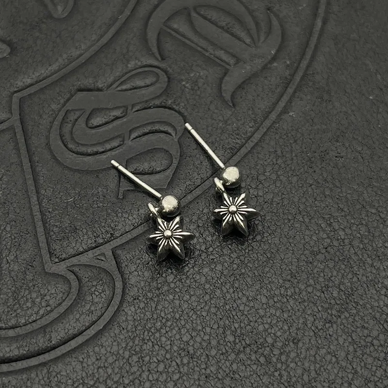 Trendy Needle Earrings Thai Silver Retro Hexagram Earrings, Exaggerated Earrings, Niche High-end Earrings, Punk.
Trendy Needle Earrings Thai Silver Retro Hexagram Earrings, Exaggerated Earrings, Niche High-end Earrings, Punk.
