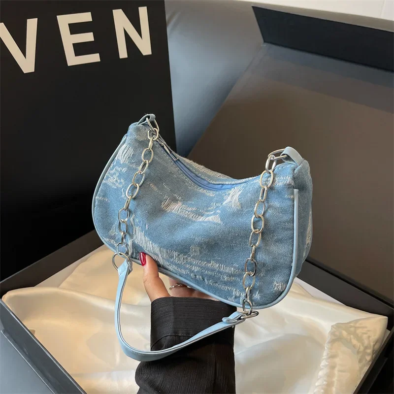 Denim fashion Internet celebrity chain shoulder bag foreign style underarm bag casual small square bag
Denim fashion Internet celebrity chain shoulder bag foreign style underarm bag casual small square bag