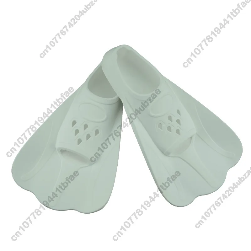 Swimming flippers children's freestyle special duck paw frog shoes adult butterfly professional training silicone short flippers
Swimming flippers children's freestyle special duck paw frog shoes adult butterfly professional training silicone short flippers