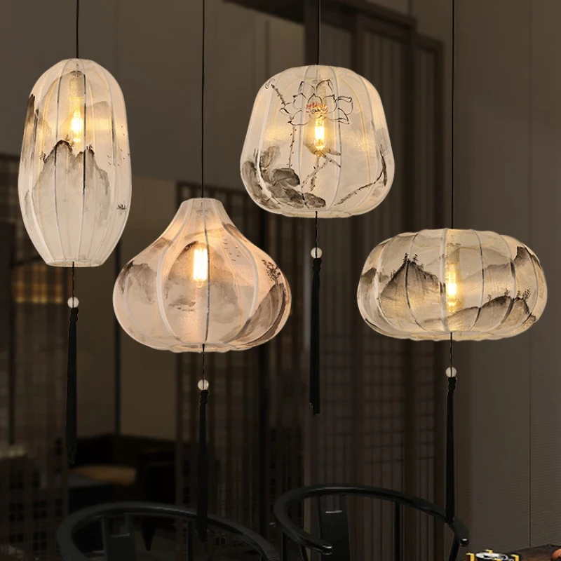 Chinese Lantern Pendant Lamp Retro Tea House Garden Restaurant Fabric Hanging Light Cloth Landscape Painting Round Lighting E27
Chinese Lantern Pendant Lamp Retro Tea House Garden Restaurant Fabric Hanging Light Cloth Landscape Painting Round Lighting E27