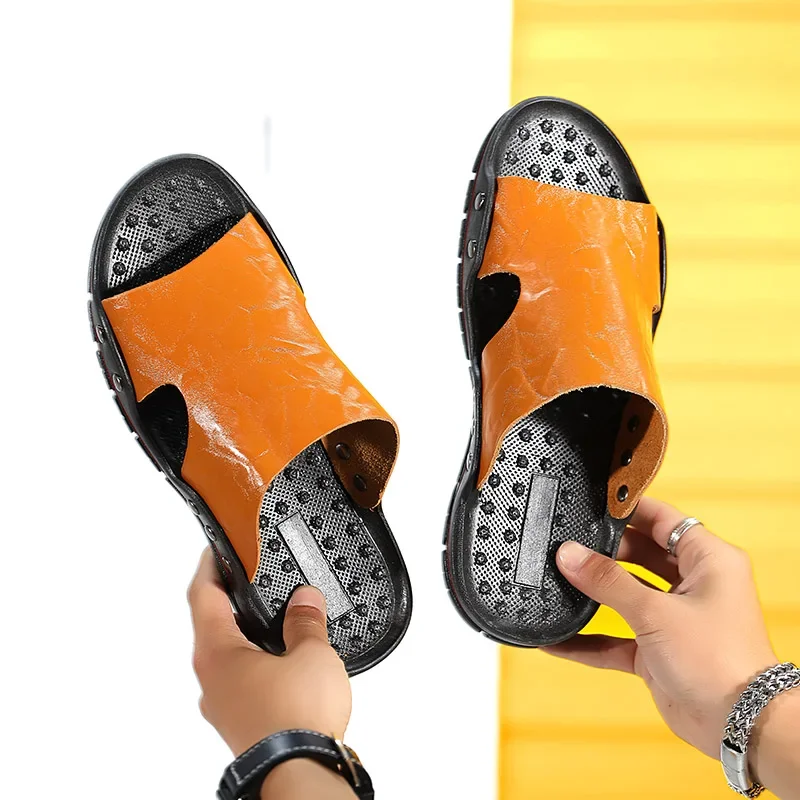 Мужские сандалии, летние уличные тапочки из искусственной кожи, Нескользящие модные брендовые тапочки высокого качества, повседневные мужские сандалии для ванной комнаты
Мужские сандалии, летние уличные тапочки из искусственной кожи, Нескользящие модные брендовые тапочки высокого качества, повседневные мужские сандалии для ванной комнаты