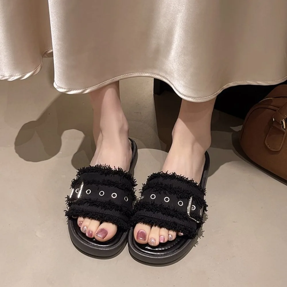 Sweet Holiday Plush Edge Slippers Non-Slip Comfortable Flat Sole Sandals Soft Fashion Vacation Shoes Outdoor
Sweet Holiday Plush Edge Slippers Non-Slip Comfortable Flat Sole Sandals Soft Fashion Vacation Shoes Outdoor