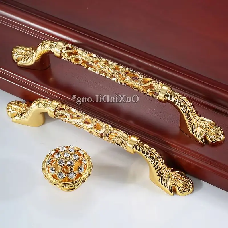 Потрясающие 10 шт., цинковый сплав, золотые мебельные ручки, ручки для ящиков, шкаф, кухонный шкаф, комод, дверные ручки
Потрясающие 10 шт., цинковый сплав, золотые мебельные ручки, ручки для ящиков, шкаф, кухонный шкаф, комод, дверные ручки