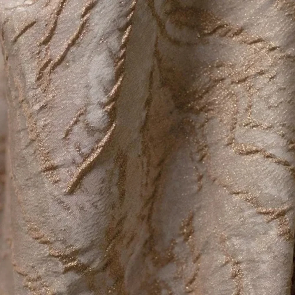 Жаккардовая ткань Полиэстер для шитья своими руками Платье Пальто Юбка Креативный дизайн Модная одежда Ткани оптом по метрам
Жаккардовая ткань Полиэстер для шитья своими руками Платье Пальто Юбка Креативный дизайн Модная одежда Ткани оптом по метрам