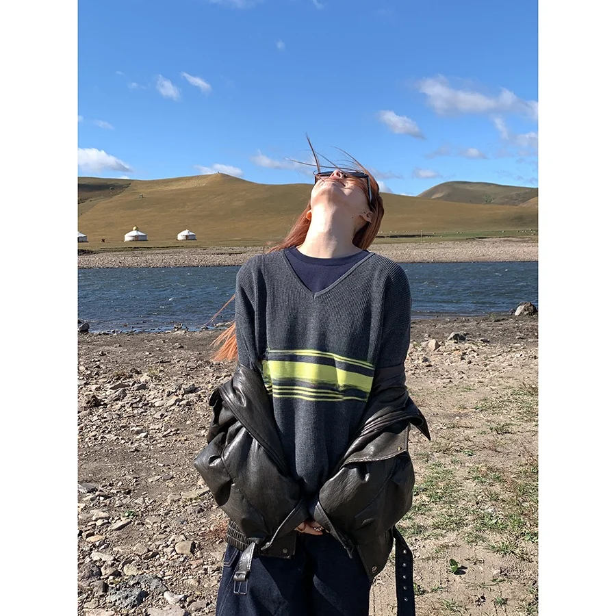 Женский свитер Hellooo Eat Autumn Winter с V-образным вырезом и длинными рукавами, повседневный, в полоску, свободного кроя, из смесового полиэстера, комфортный, вязаный
Женский свитер Hellooo Eat Autumn Winter с V-образным вырезом и длинными рукавами, повседневный, в полоску, свободного кроя, из смесового полиэстера, комфортный, вязаный