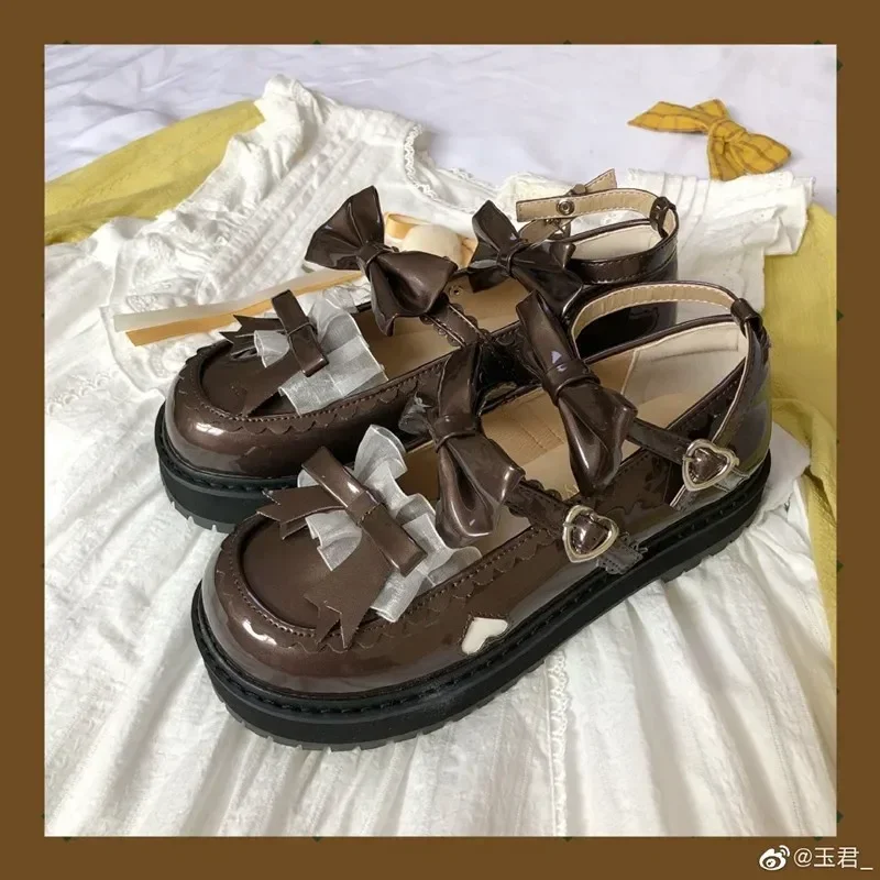 Kawaii милые туфли Лолиты на низком каблуке, японская обувь с бантом и пряжкой для чаепития, милая униформа Лоли Jk, обувь в стиле аниме с круглым носком
Kawaii милые туфли Лолиты на низком каблуке, японская обувь с бантом и пряжкой для чаепития, милая униформа Лоли Jk, обувь в стиле аниме с круглым носком