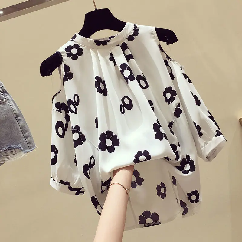 plus Size Summer Women's Shirt Loose Fit Shoulder Bared Short Sleeve Chiffon Top Slimming Belly Covering Stylish Versatile Top
plus Size Summer Women's Shirt Loose Fit Shoulder Bared Short Sleeve Chiffon Top Slimming Belly Covering Stylish Versatile Top