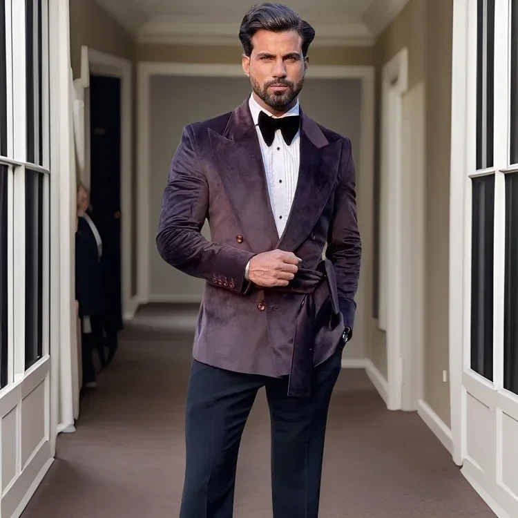 Double Breasted Men Suits With Belt Wedding Tuxedo For Prom Groom 2 Pcs Slim Fit Peak Velvet Smoking Blazer With Pants
Double Breasted Men Suits With Belt Wedding Tuxedo For Prom Groom 2 Pcs Slim Fit Peak Velvet Smoking Blazer With Pants