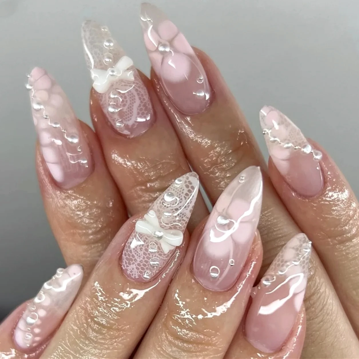 Lace Flowers Bowknot Pearl Snake Pattern Almond False Nails Star Leopard Ripple Long Pointed Fake Nails Art Press on Nails Tool
Lace Flowers Bowknot Pearl Snake Pattern Almond False Nails Star Leopard Ripple Long Pointed Fake Nails Art Press on Nails Tool