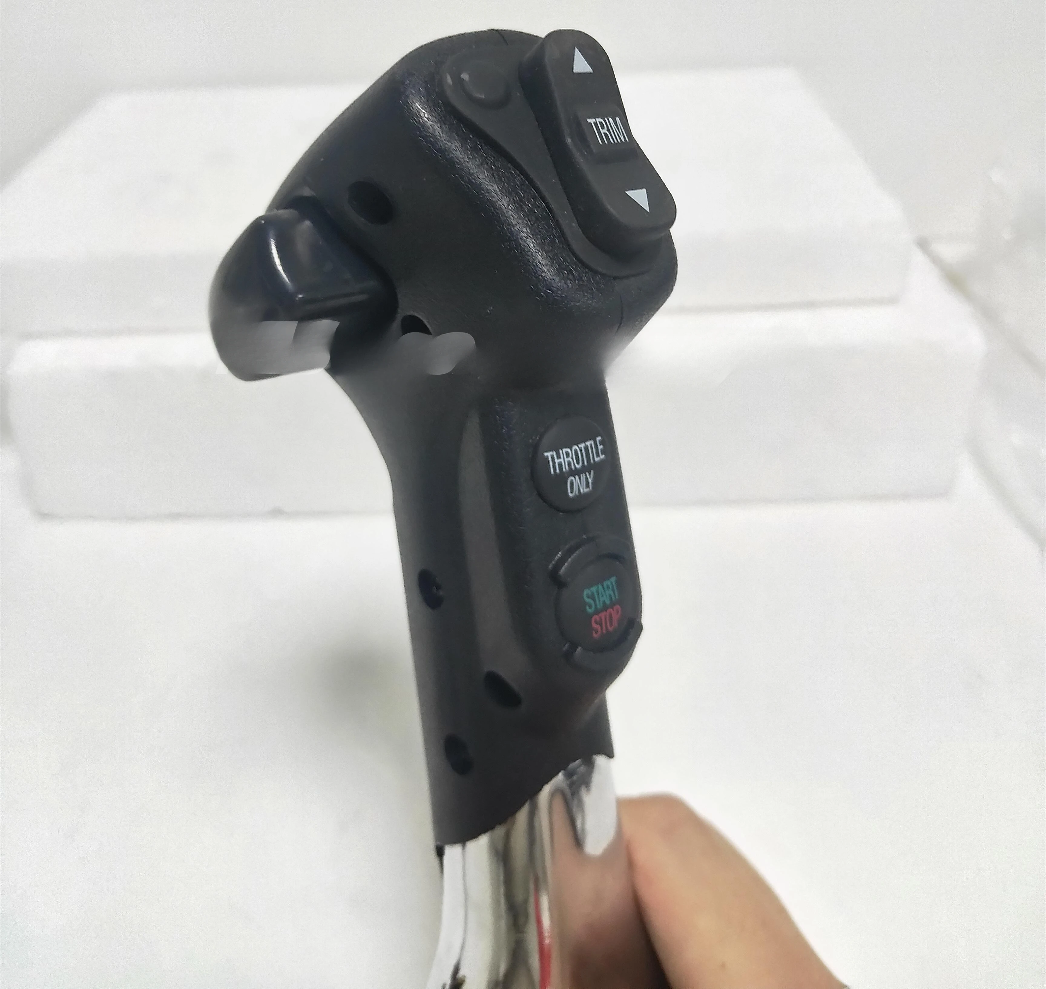 Marine Outboard Box Throttle High Horsepower Controller Box BRP Electric Boat 892984A02 Side Mounted DTS Right-hand Control
Marine Outboard Box Throttle High Horsepower Controller Box BRP Electric Boat 892984A02 Side Mounted DTS Right-hand Control