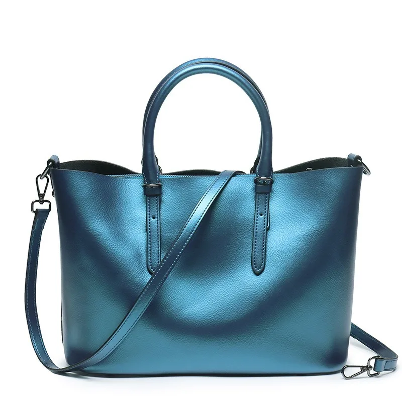 Genuine Leather Briefcase Handbag Handbag Ladies Bag Fashion States Large-capacity Crossbody Bag Commuter Tote Shoulder Bags
Genuine Leather Briefcase Handbag Handbag Ladies Bag Fashion States Large-capacity Crossbody Bag Commuter Tote Shoulder Bags