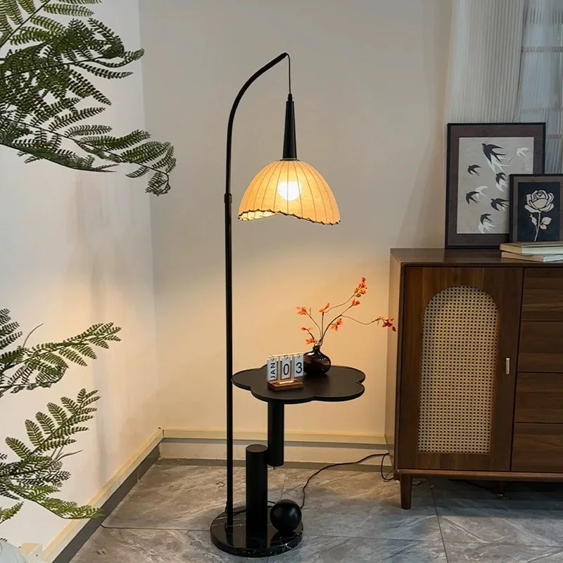 atmosphere shelf, living room, sofa, decorative bedroom, bedside integrated desk lamp
atmosphere shelf, living room, sofa, decorative bedroom, bedside integrated desk lamp